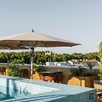 فندق The Social Hub 4*