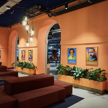 The Social Hub Hotel