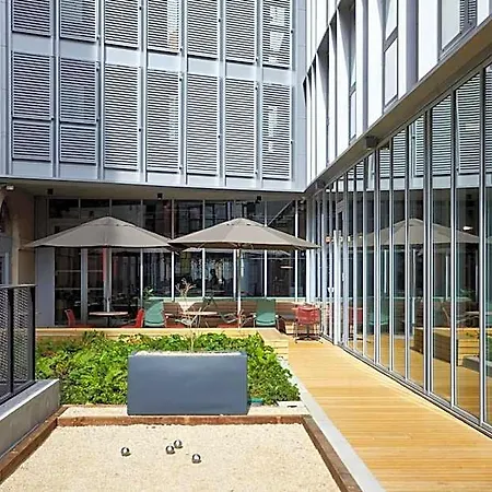 The Social Hub Hotel