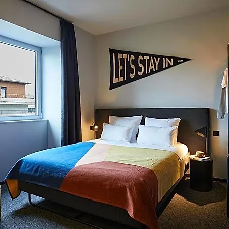 Hotel The Social Hub 4*