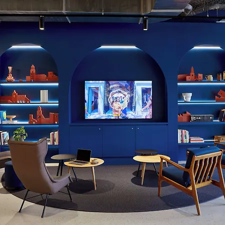 The Social Hub מלון 4*