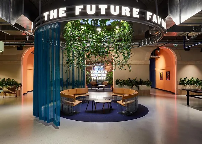 The Social Hub Отель Тулуза