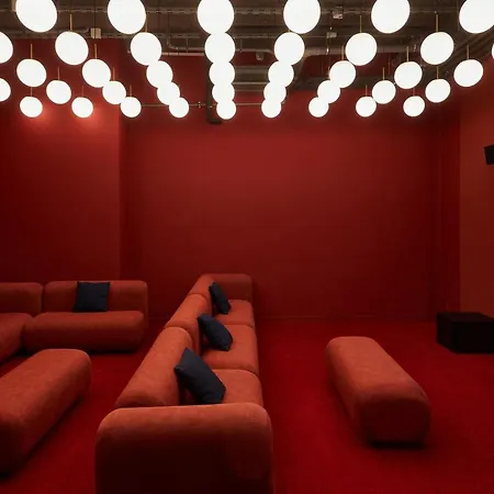 Hotel The Social Hub 4*